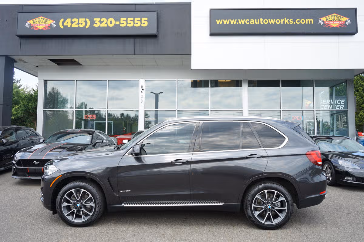 2017 BMW X5 xDrive35i Image 2