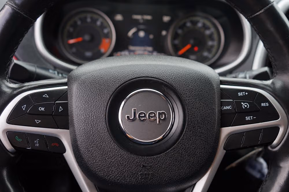 2015 Jeep Cherokee Trailhawk Image 16