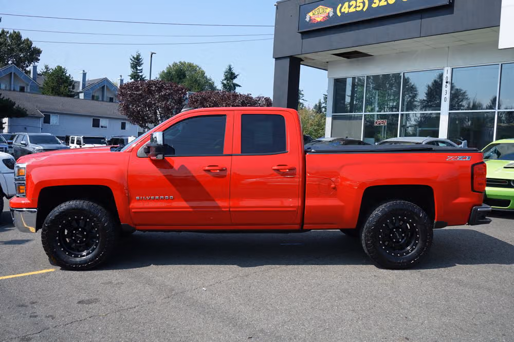 2015 Chevrolet Silverado 1500 LT Z71 Double Cab Image 2