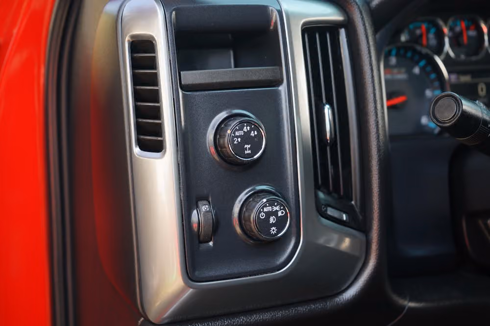 2015 Chevrolet Silverado 1500 LT Z71 Double Cab Image 11