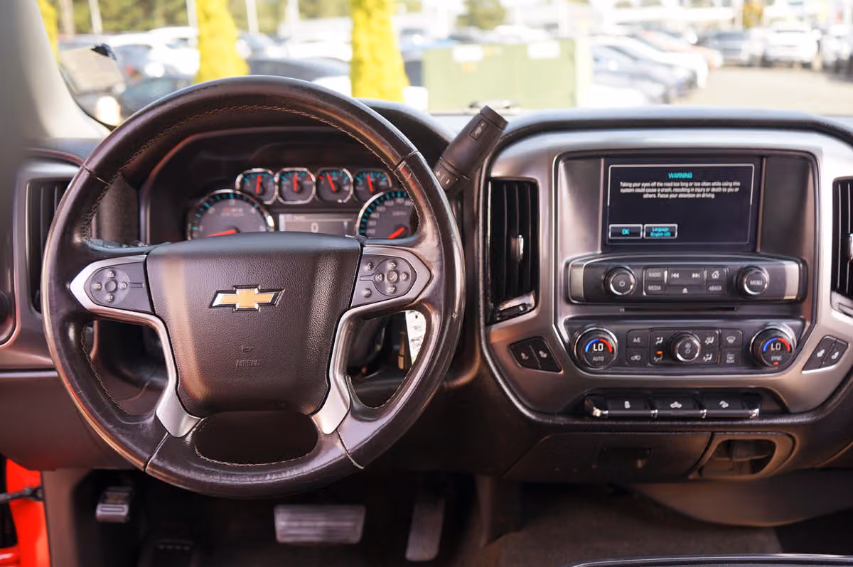 2015 Chevrolet Silverado 1500 LT Z71 Double Cab Image 16