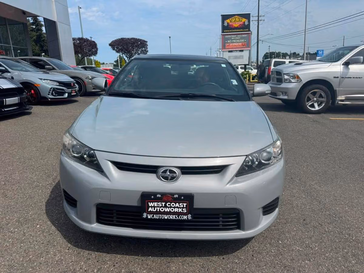2011 Scion tC Base Image 3