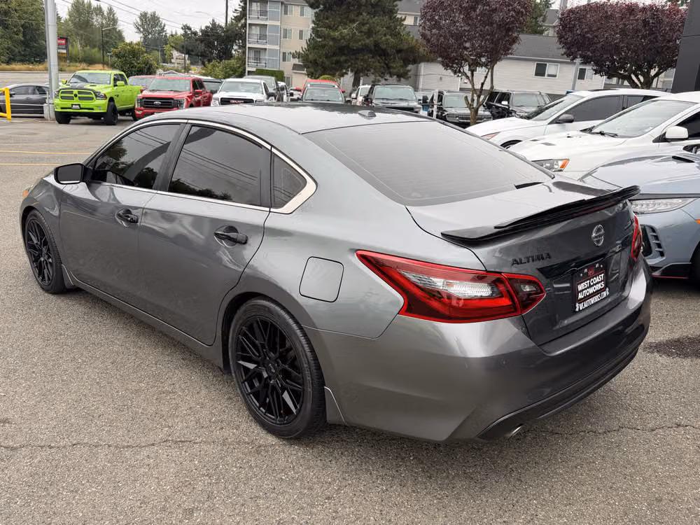 2018 Nissan Altima 2.5 SR Image 6