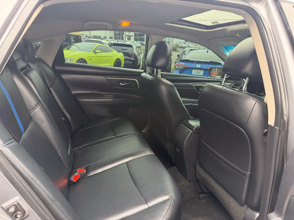 2018 Nissan Altima 2.5 SR Image 14