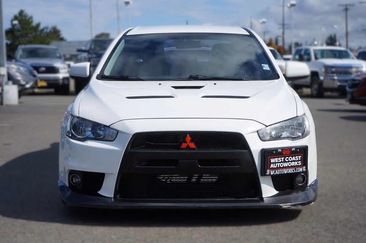2010 Mitsubishi Lancer Evolution GSR Image 8