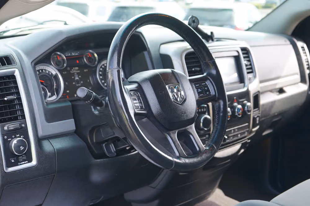 2015 Ram 1500 SLT Quad Cab Image 12