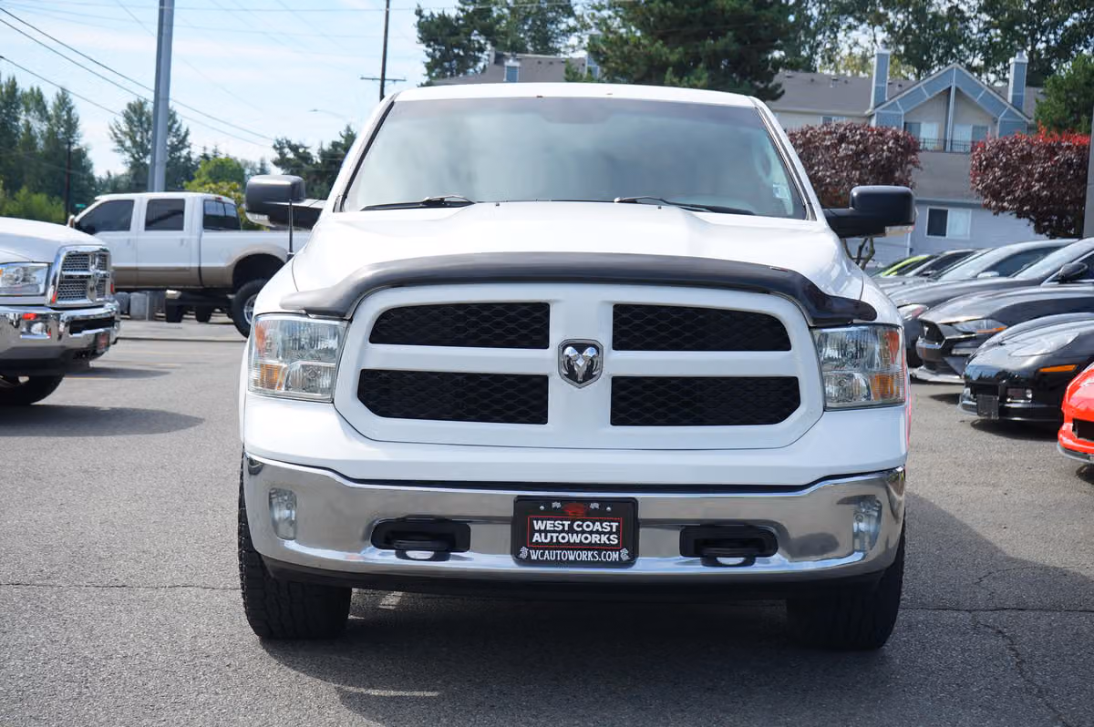 2015 Ram 1500 SLT Quad Cab Image 2