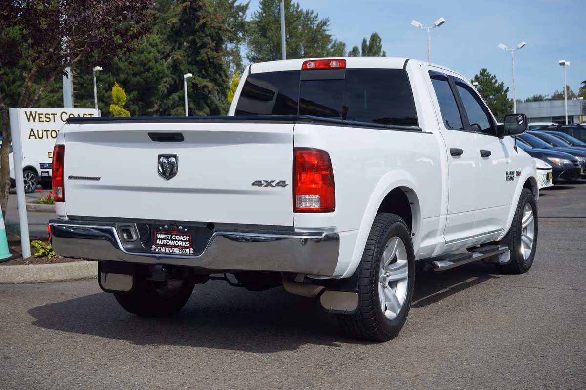 2015 Ram 1500 SLT Quad Cab Image 5