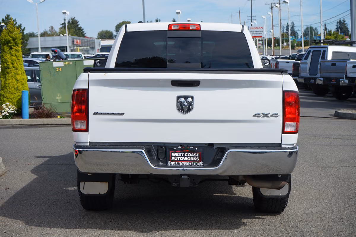 2015 Ram 1500 SLT Quad Cab Image 6