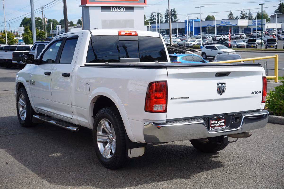 2015 Ram 1500 SLT Quad Cab Image 7