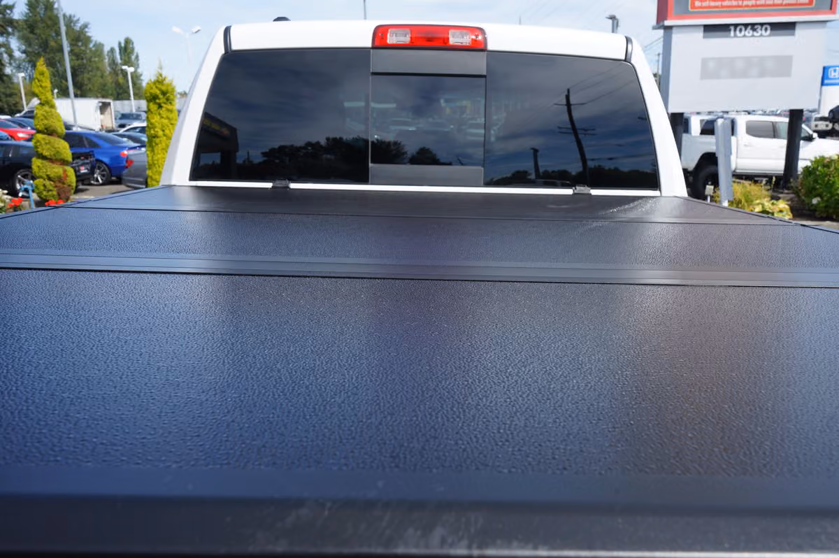 2015 Ram 1500 SLT Quad Cab Image 8
