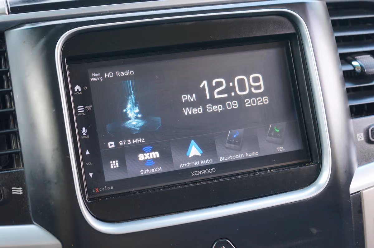 2015 Ram 1500 SLT Quad Cab Image 22
