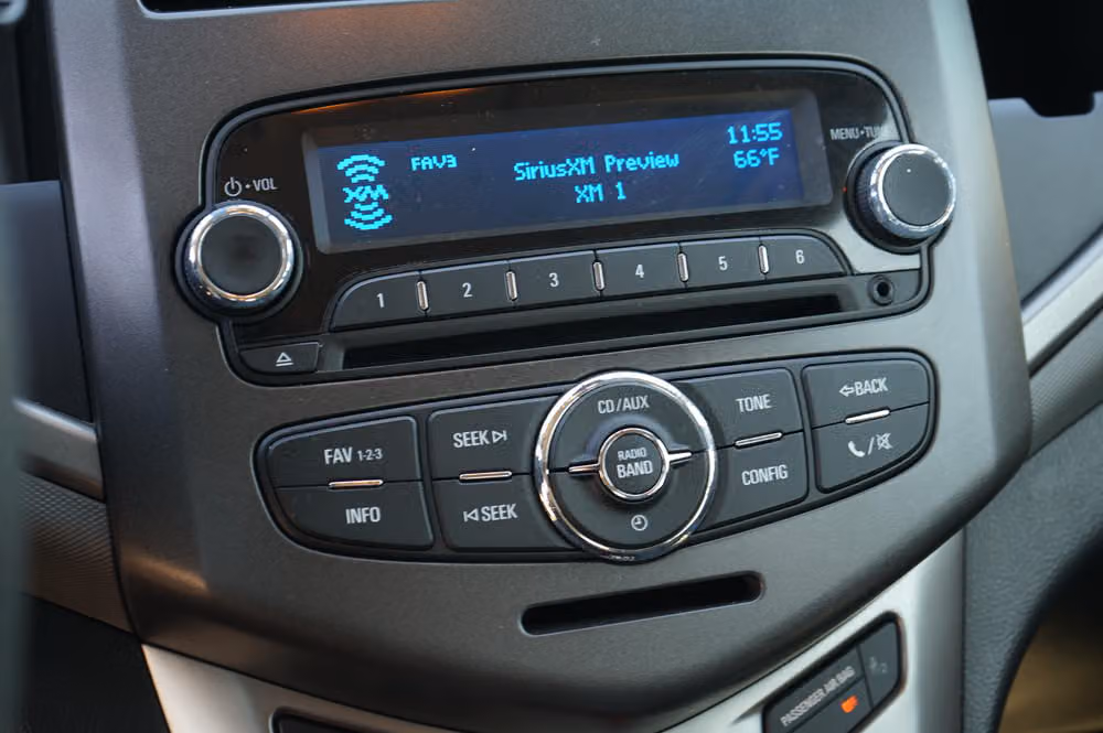 2013 Chevrolet Sonic LT Auto Image 16