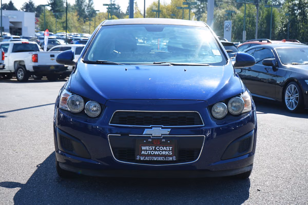 2013 Chevrolet Sonic LT Auto Image 8