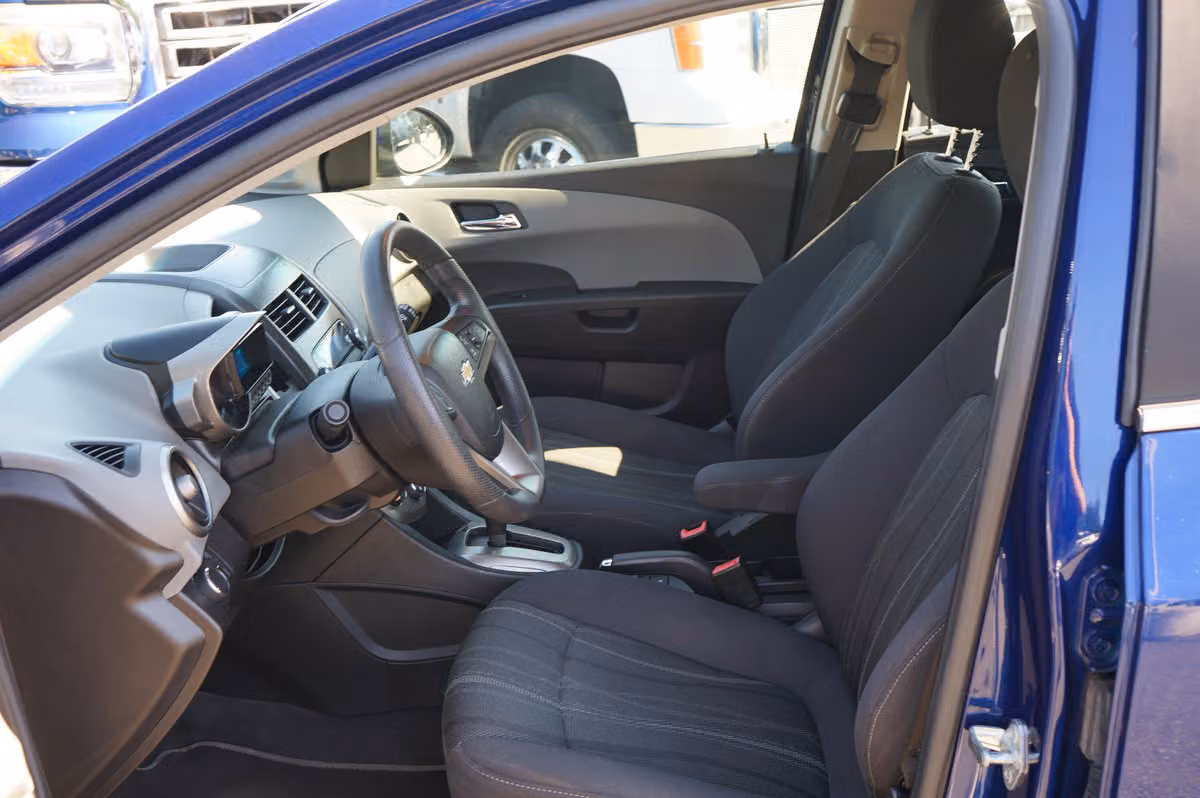 2013 Chevrolet Sonic LT Auto Image 11