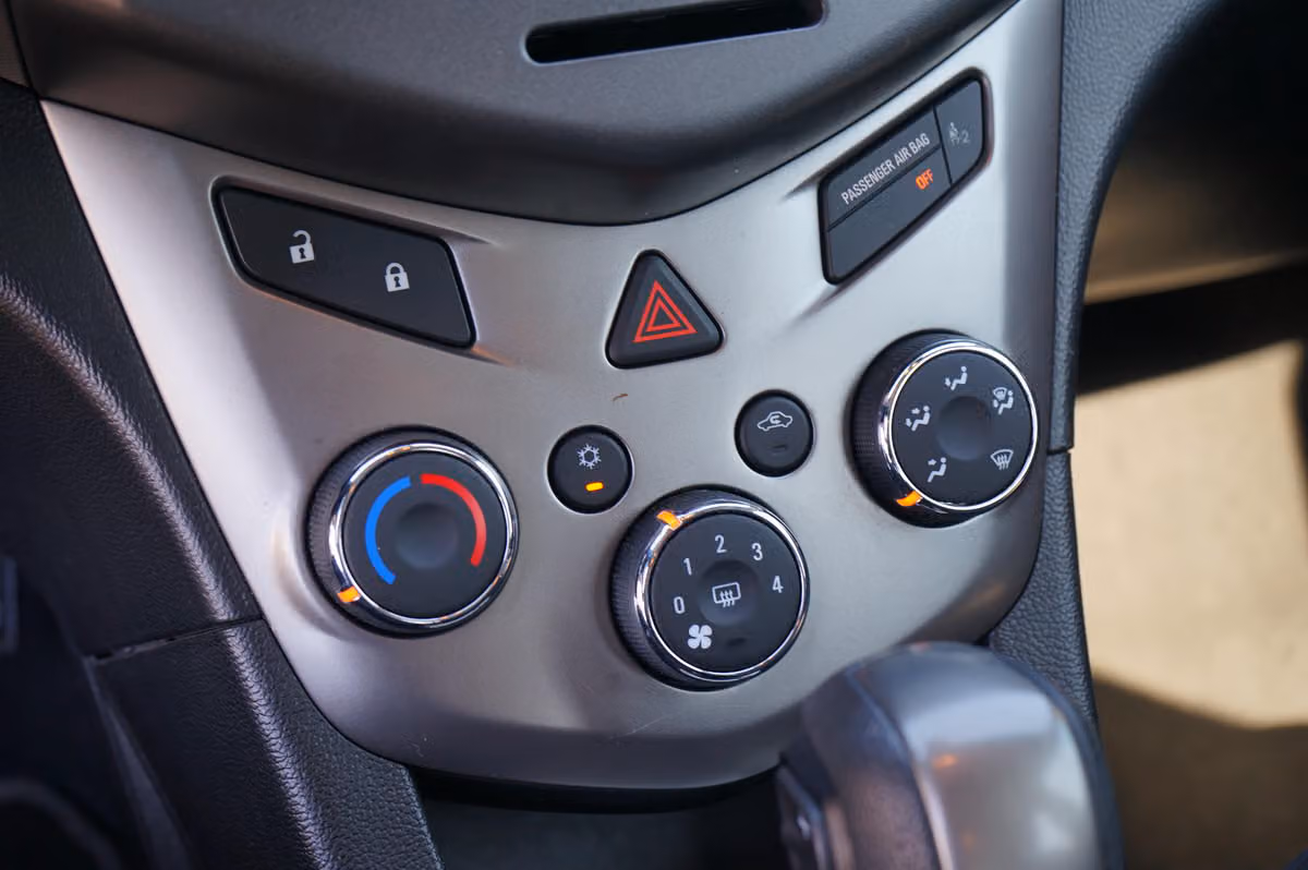 2013 Chevrolet Sonic LT Auto Image 15