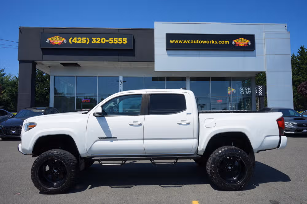 2021 Toyota Tacoma SR5 V6 Double Cab Image 2