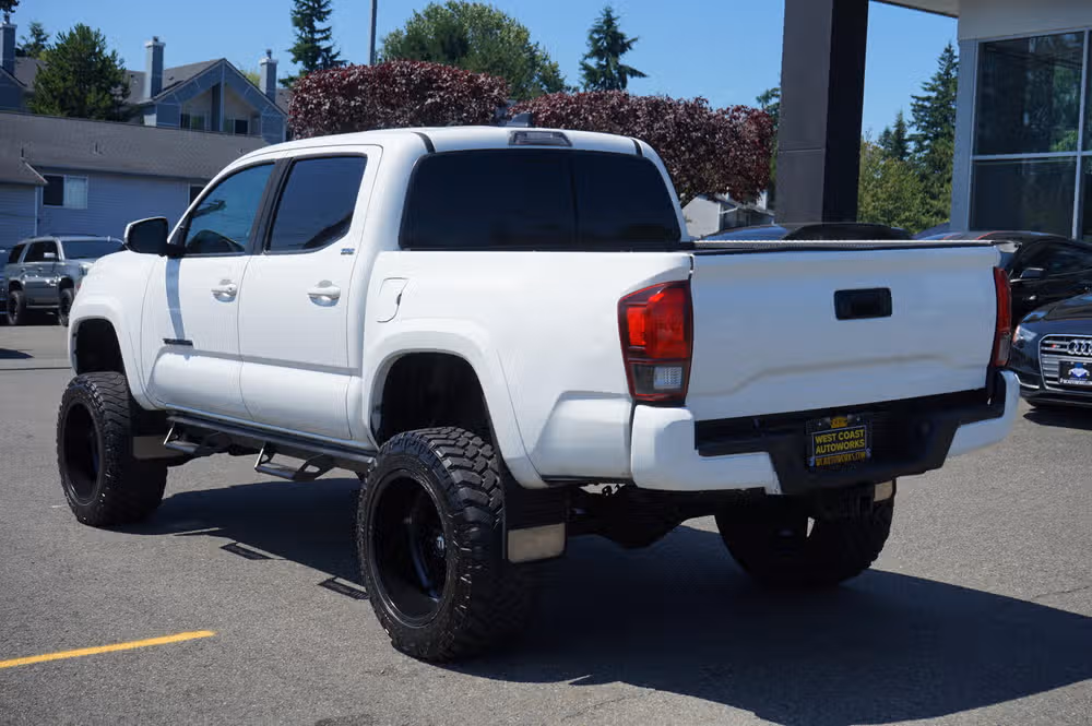 2021 Toyota Tacoma SR5 V6 Double Cab Image 3