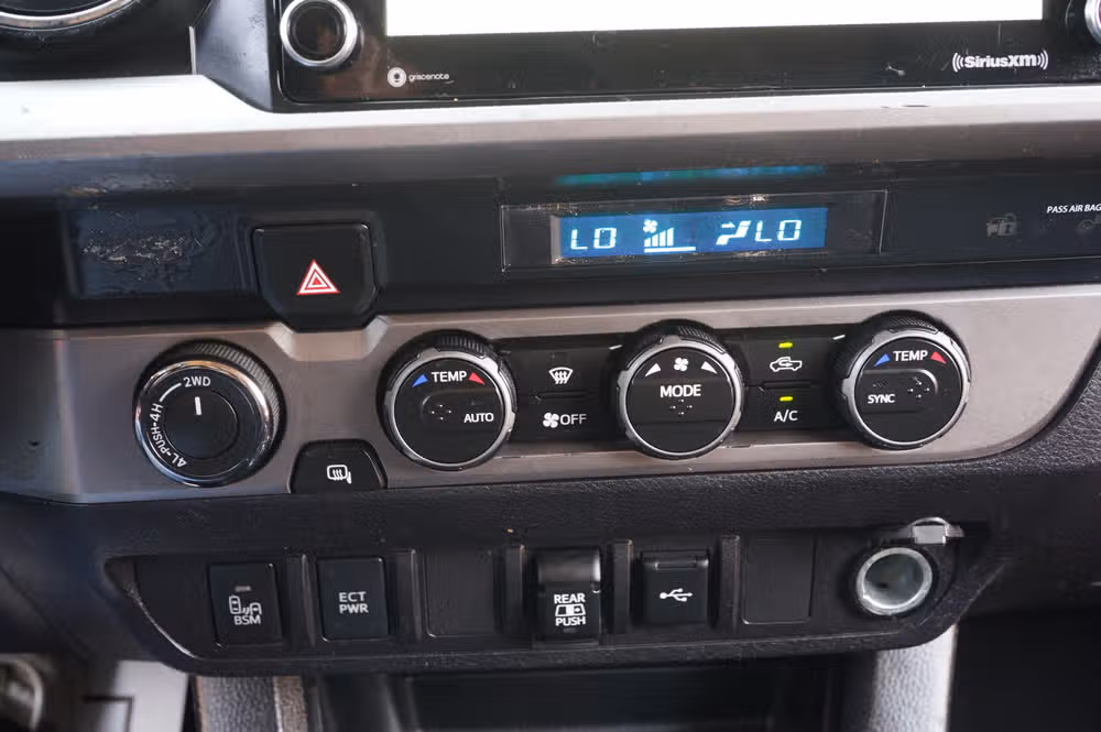 2021 Toyota Tacoma SR5 V6 Double Cab Image 18