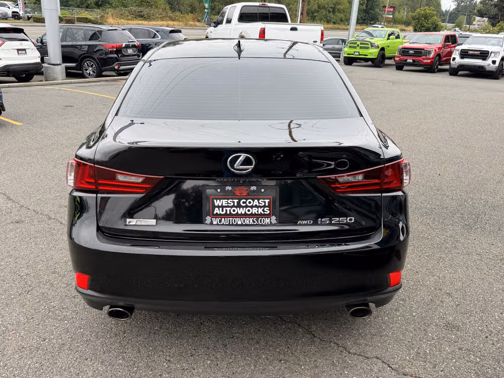 2015 Lexus IS 250 Base Image 9