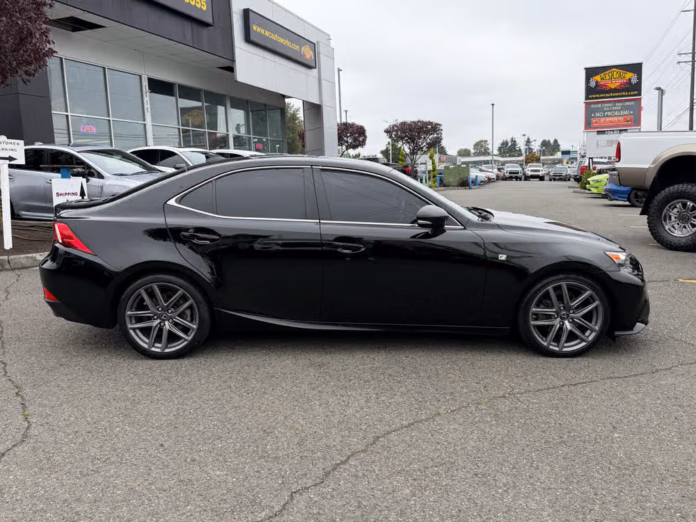 2015 Lexus IS 250 Base Image 11