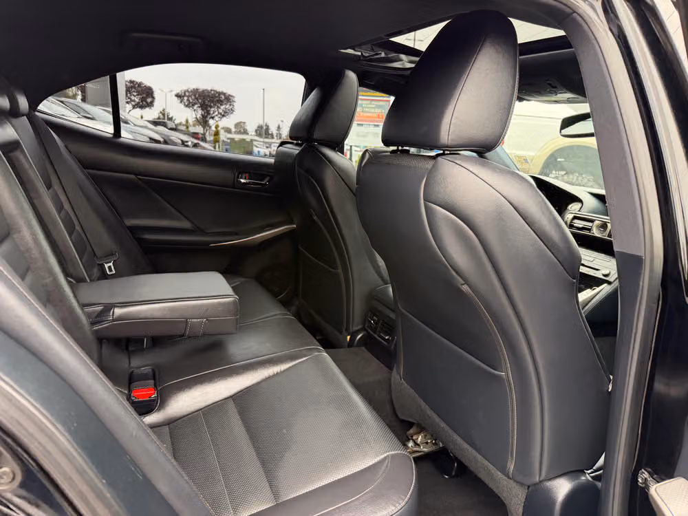 2015 Lexus IS 250 Base Image 14