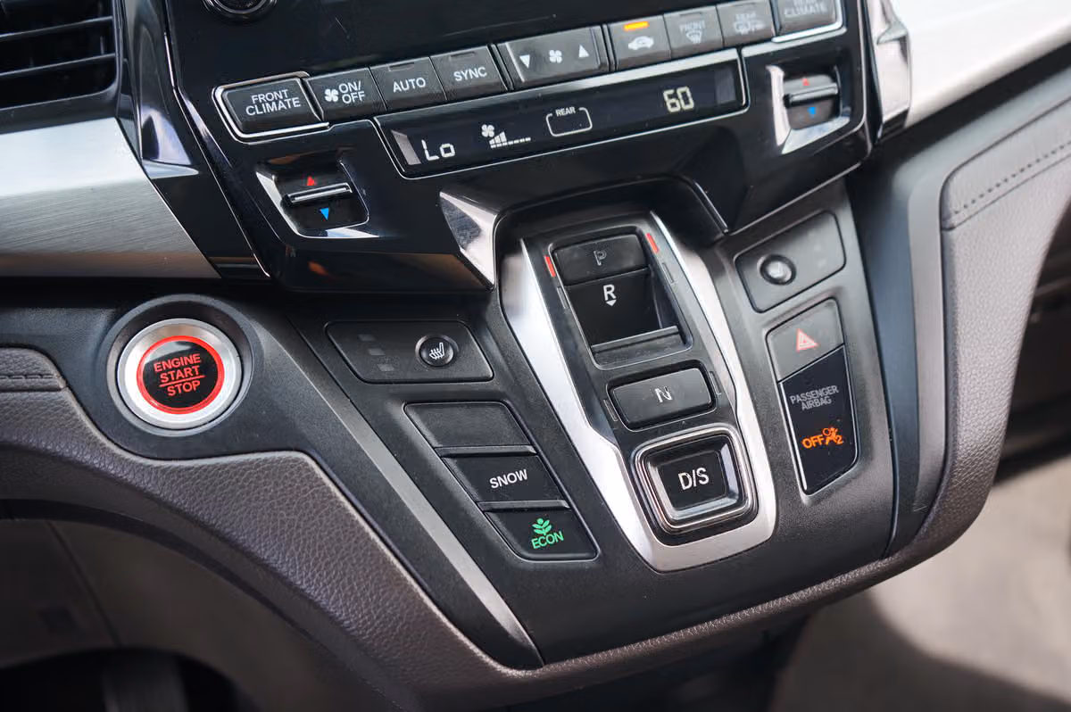 2019 Honda Odyssey EX Passenger Image 13
