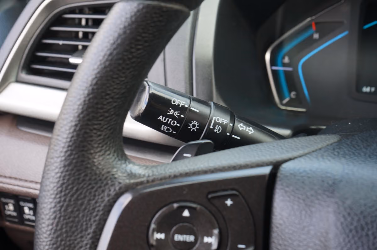 2019 Honda Odyssey EX Passenger Image 15