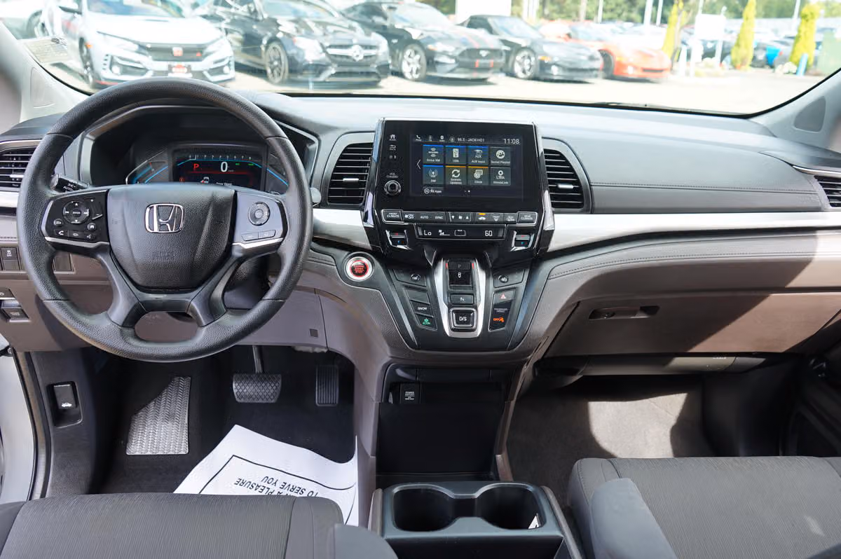 2019 Honda Odyssey EX Passenger Image 23