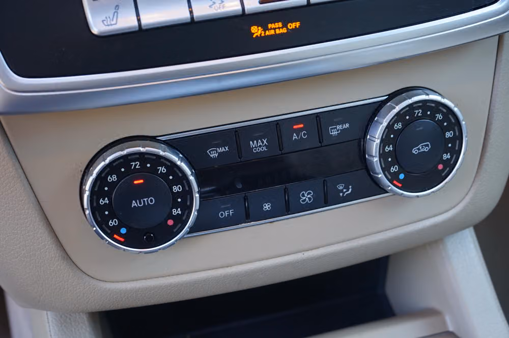 2015 Mercedes-Benz M-Class ML 350 4MATIC Image 17