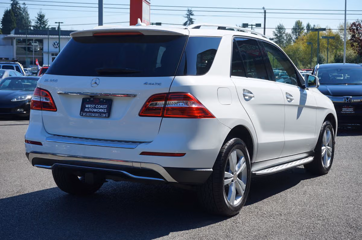 2015 Mercedes-Benz M-Class ML 350 4MATIC Image 5