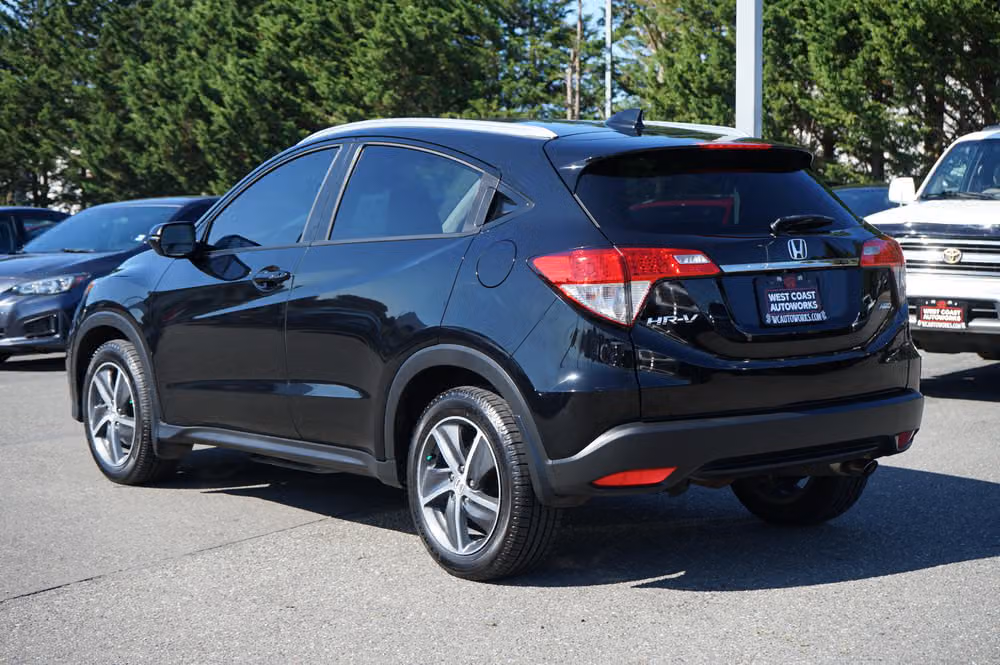 2021 Honda HR-V EX-L Crossover Image 3