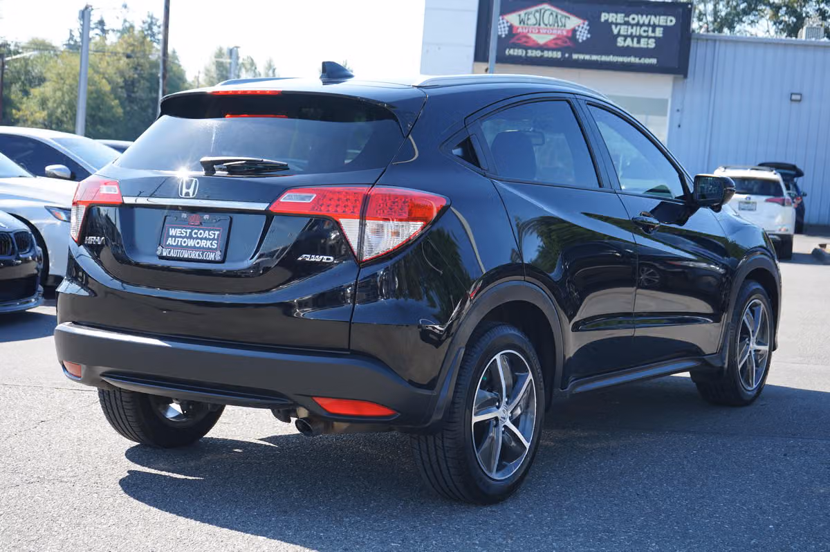 2021 Honda HR-V EX-L Crossover Image 5