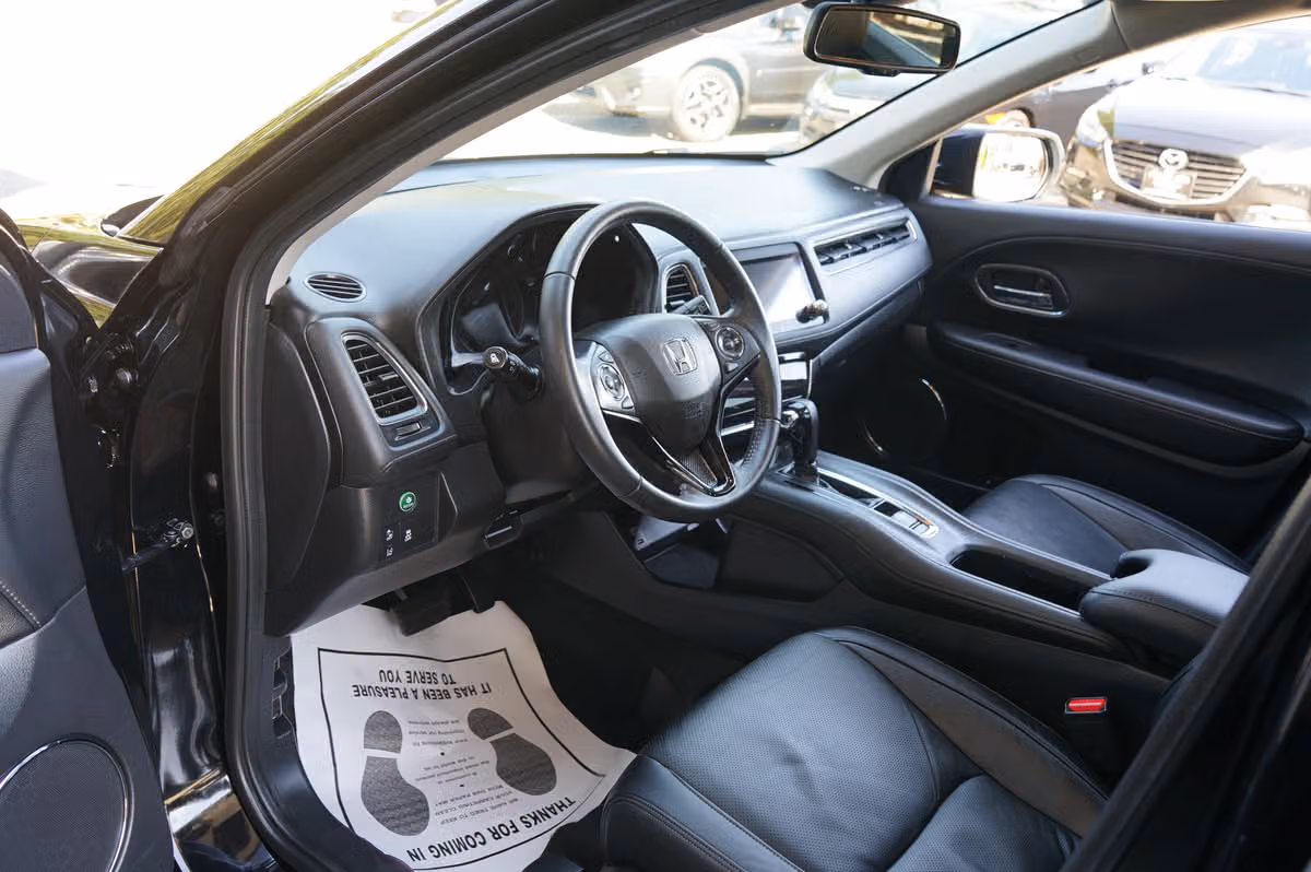 2021 Honda HR-V EX-L Crossover Image 13