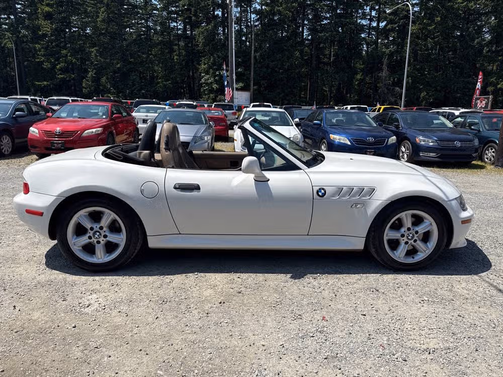 2000 BMW Z3 2.3 Image 1