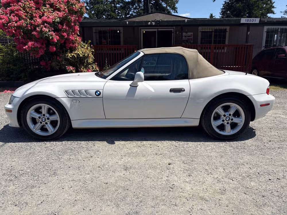 2000 BMW Z3 2.3 Image 4