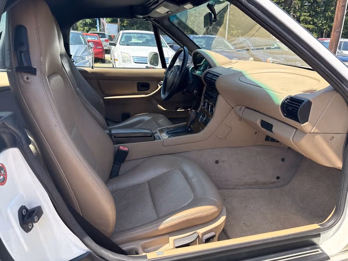2000 BMW Z3 2.3 Image 12