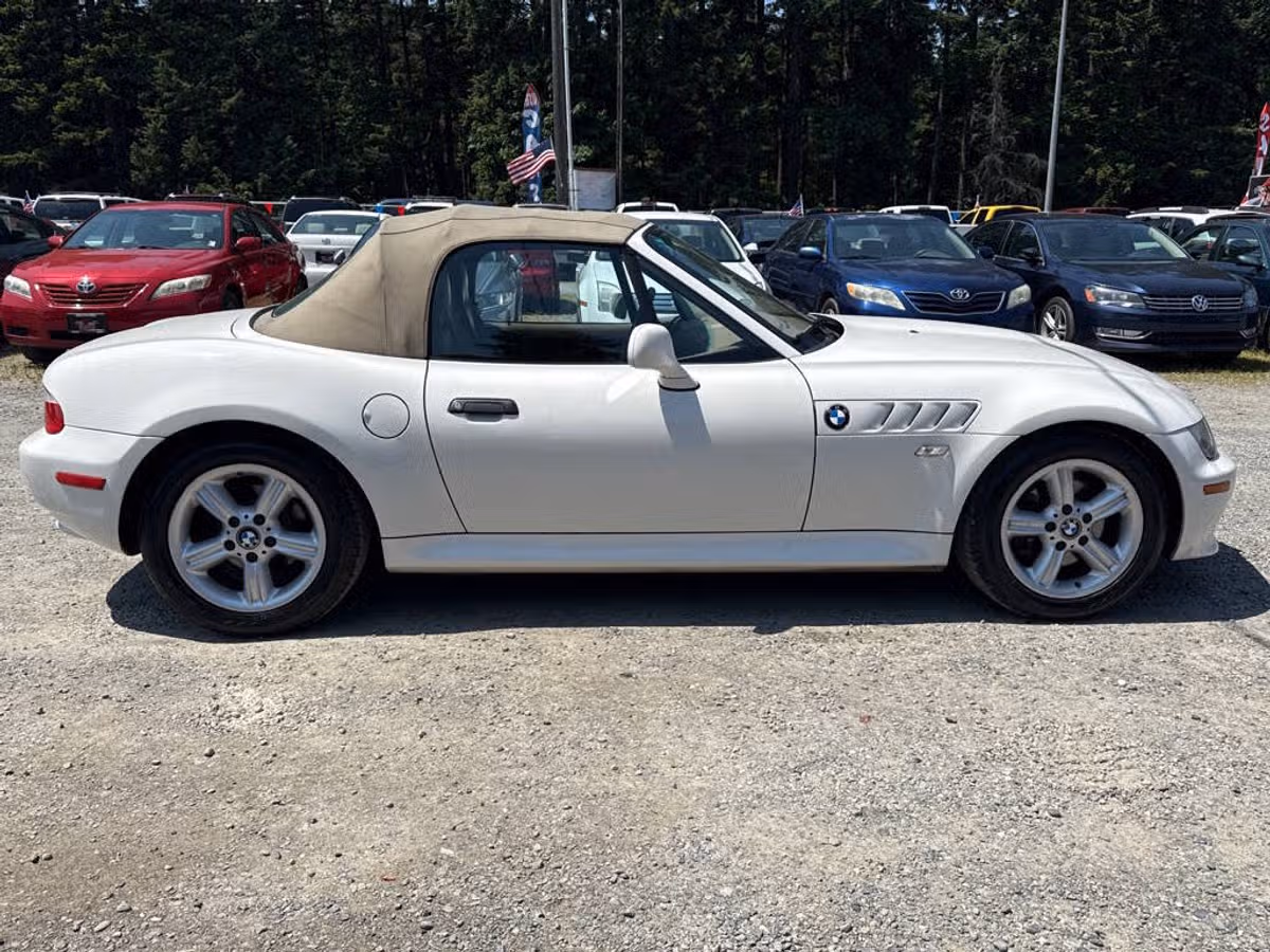 2000 BMW Z3 2.3 Image 2