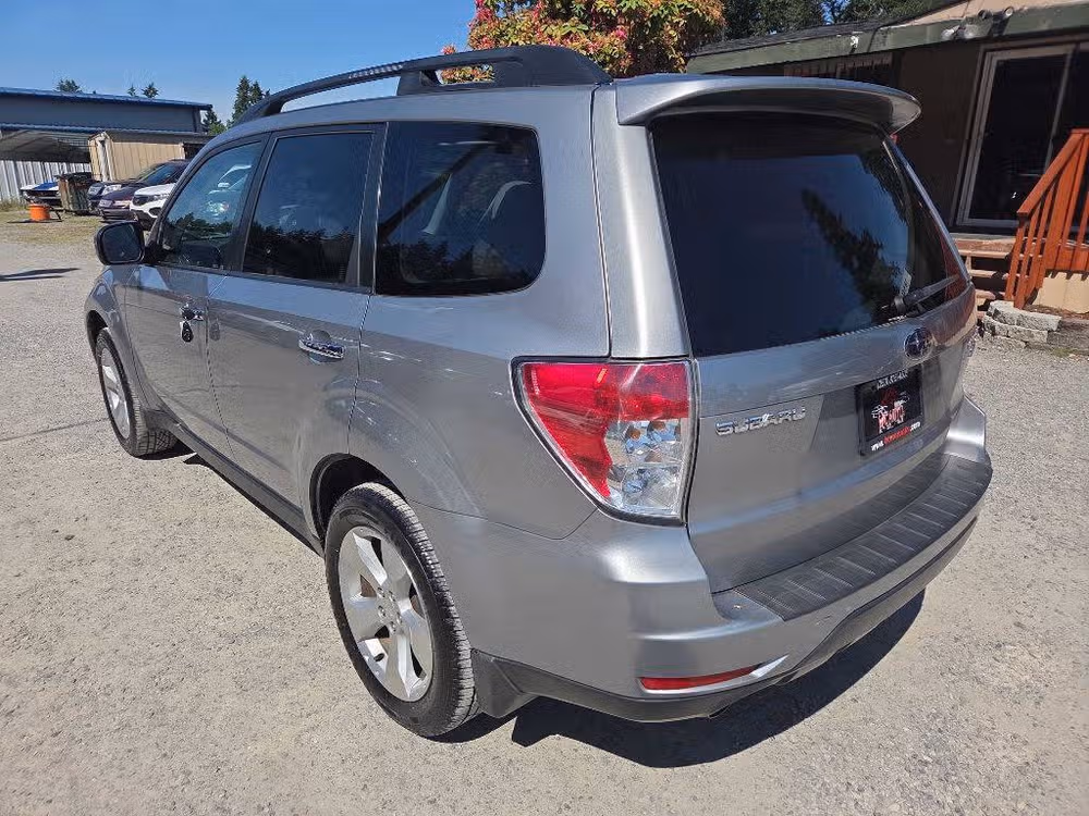 2009 Subaru Forester 2.5 XT Crossover Image 7