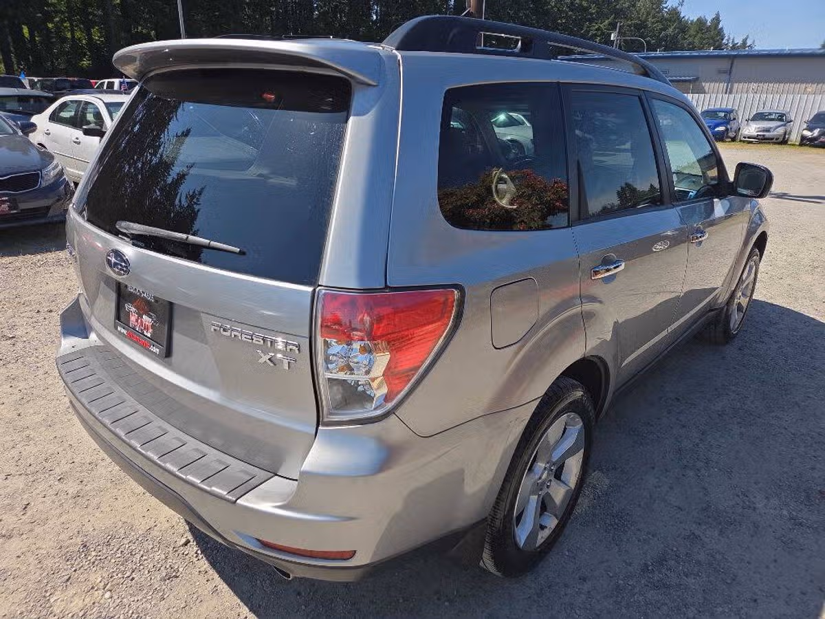 2009 Subaru Forester 2.5 XT Crossover Image 6