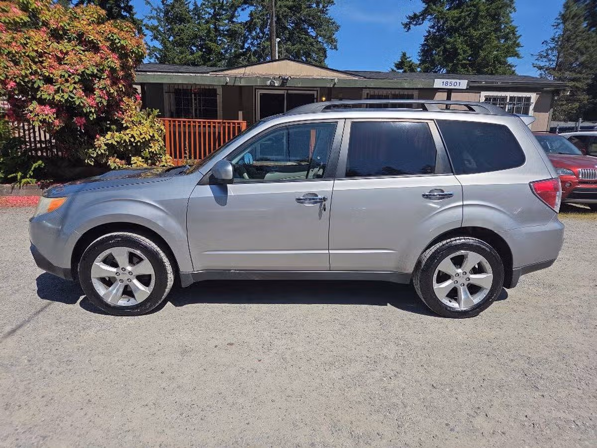 2009 Subaru Forester 2.5 XT Crossover Image 5