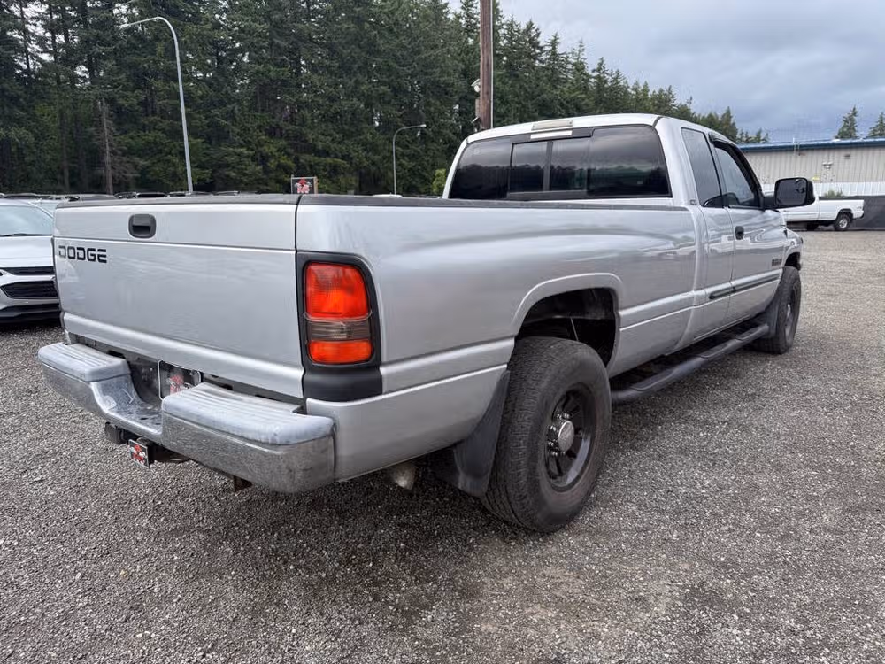 2001 Dodge Ram 2500 SLT Quad Cab Image 8