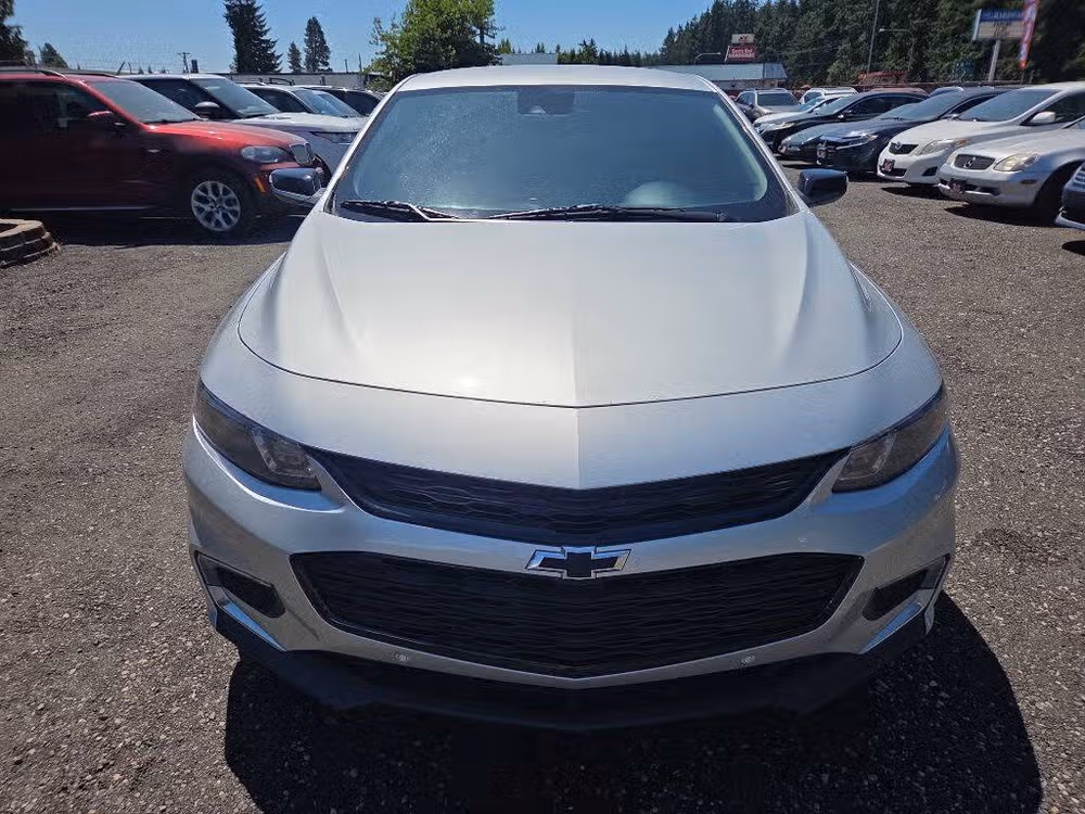 2018 Chevrolet Malibu LT Image 3
