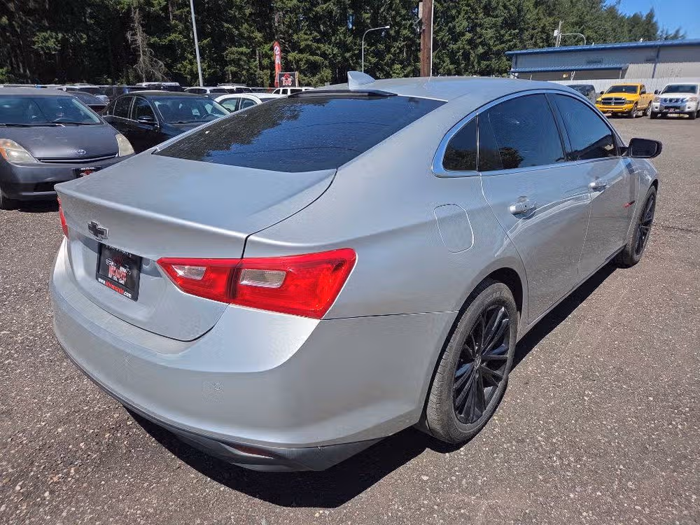 2018 Chevrolet Malibu LT Image 8