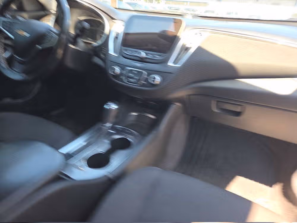 2018 Chevrolet Malibu LT Image 9