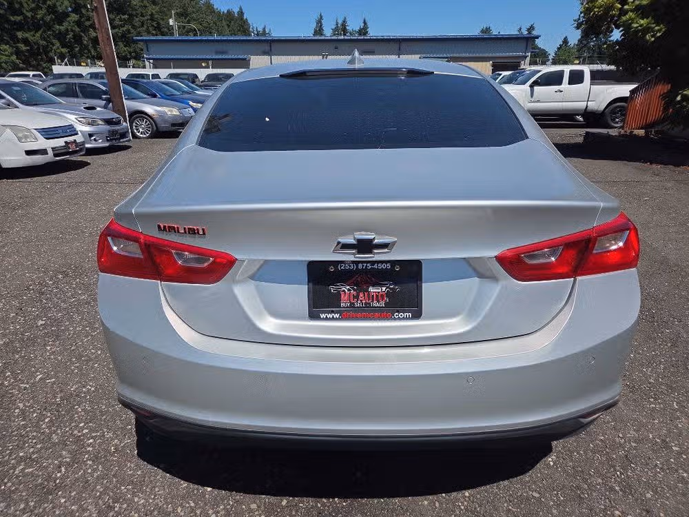 2018 Chevrolet Malibu LT Image 7