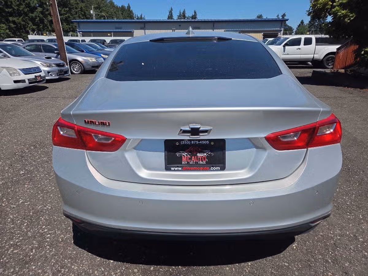 2018 Chevrolet Malibu LT Image 7