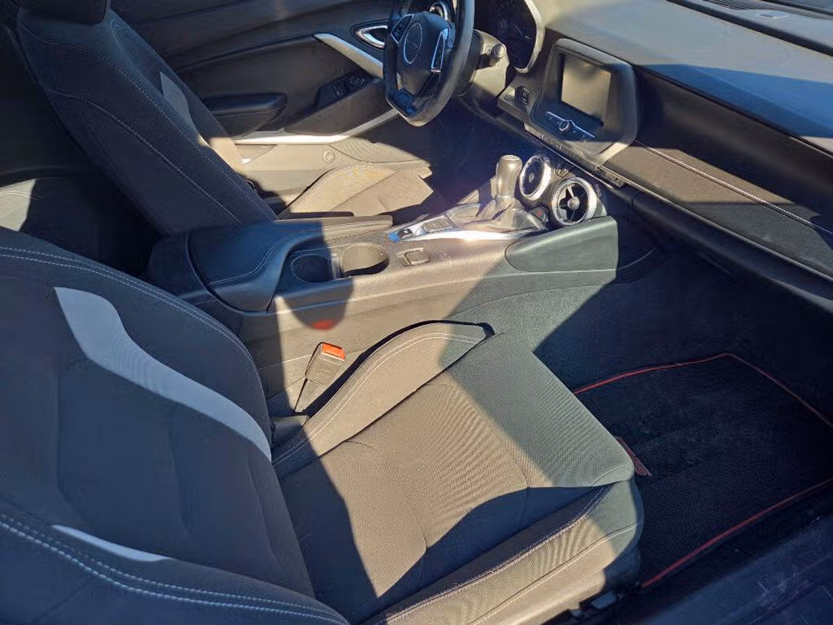2018 Chevrolet Camaro LS Image 9