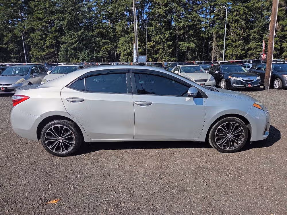 2014 Toyota Corolla L Image 1