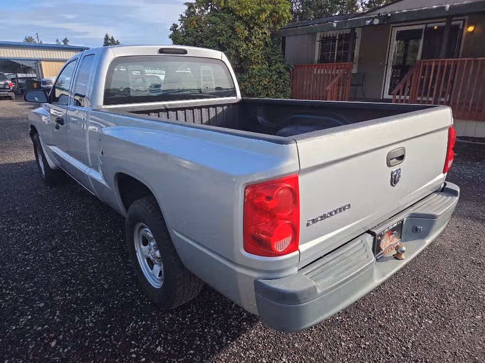 2006 Dodge Dakota ST Club Cab Image 7